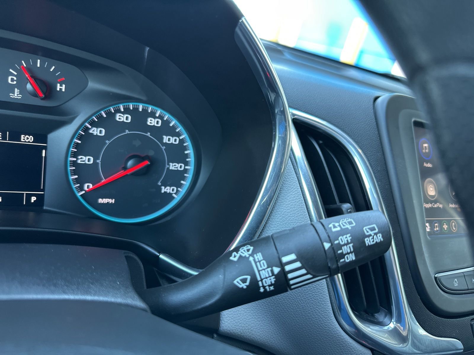 Used 2021 Chevrolet Equinox LS w/ LS Convenience Package image 30