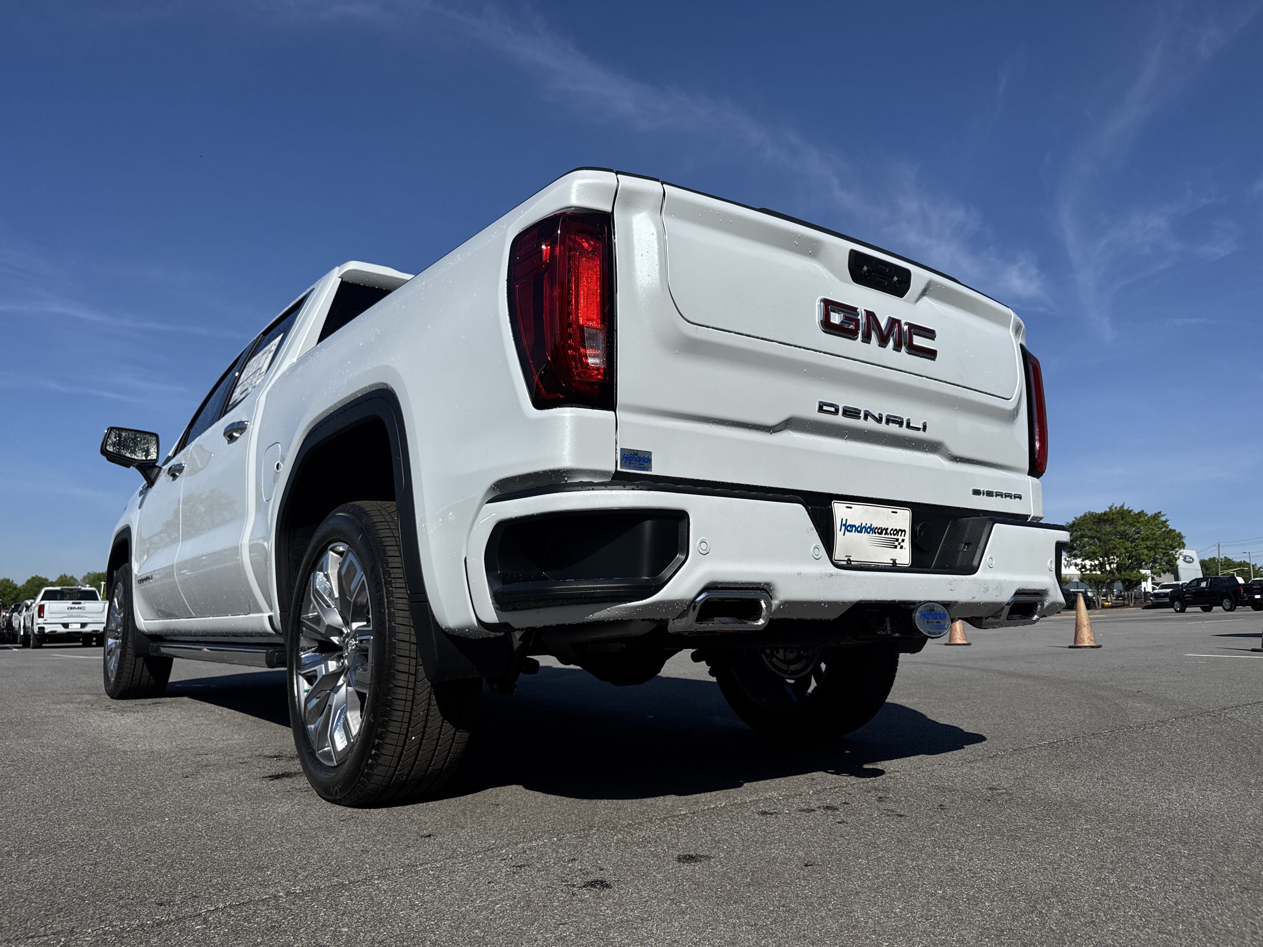 New 2026 GMC Sierra 1500 Denali w/ Denali Reserve Package AWD/4WD image 8
