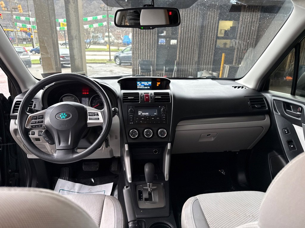 Used 2015 Subaru Forester 2.5i w/ Alloy Wheel Package image 16