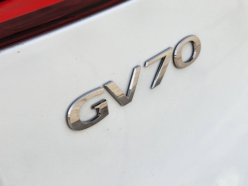 Used 2025 Genesis GV70 2.5T w/ Advanced Package AWD/4WD image 12