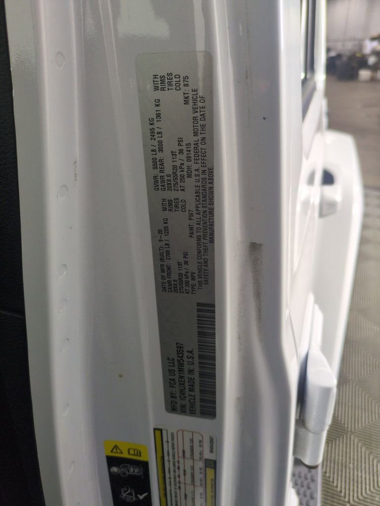 Used 2021 Jeep Wrangler Unlimited Sahara image 32