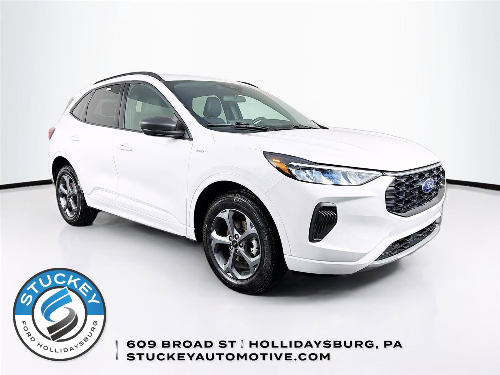 Used 2023 Ford Escape ST-Line w/ Tech Pack #1 image 1