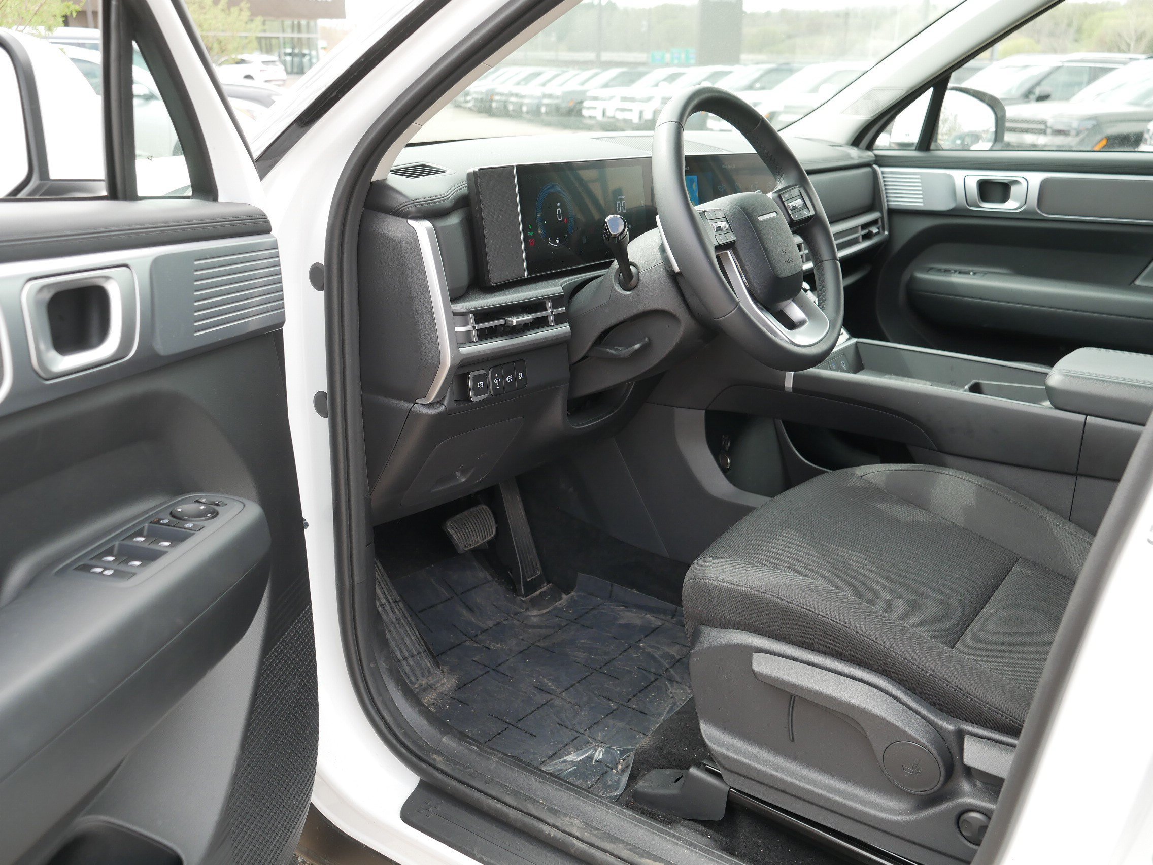 Used 2026 Hyundai Santa Fe SE AWD/4WD image 11