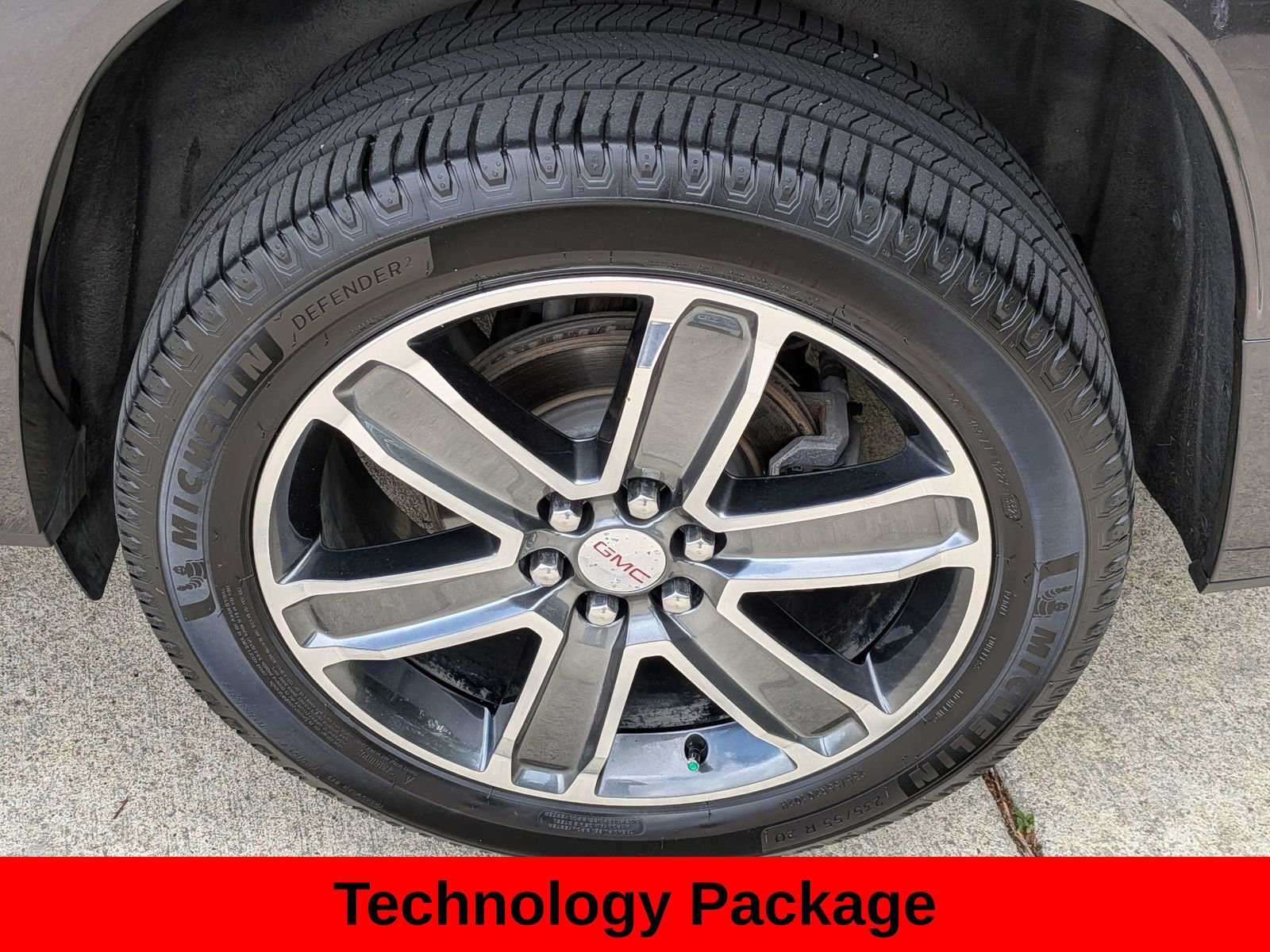 Used 2018 GMC Acadia Denali AWD/4WD image 13