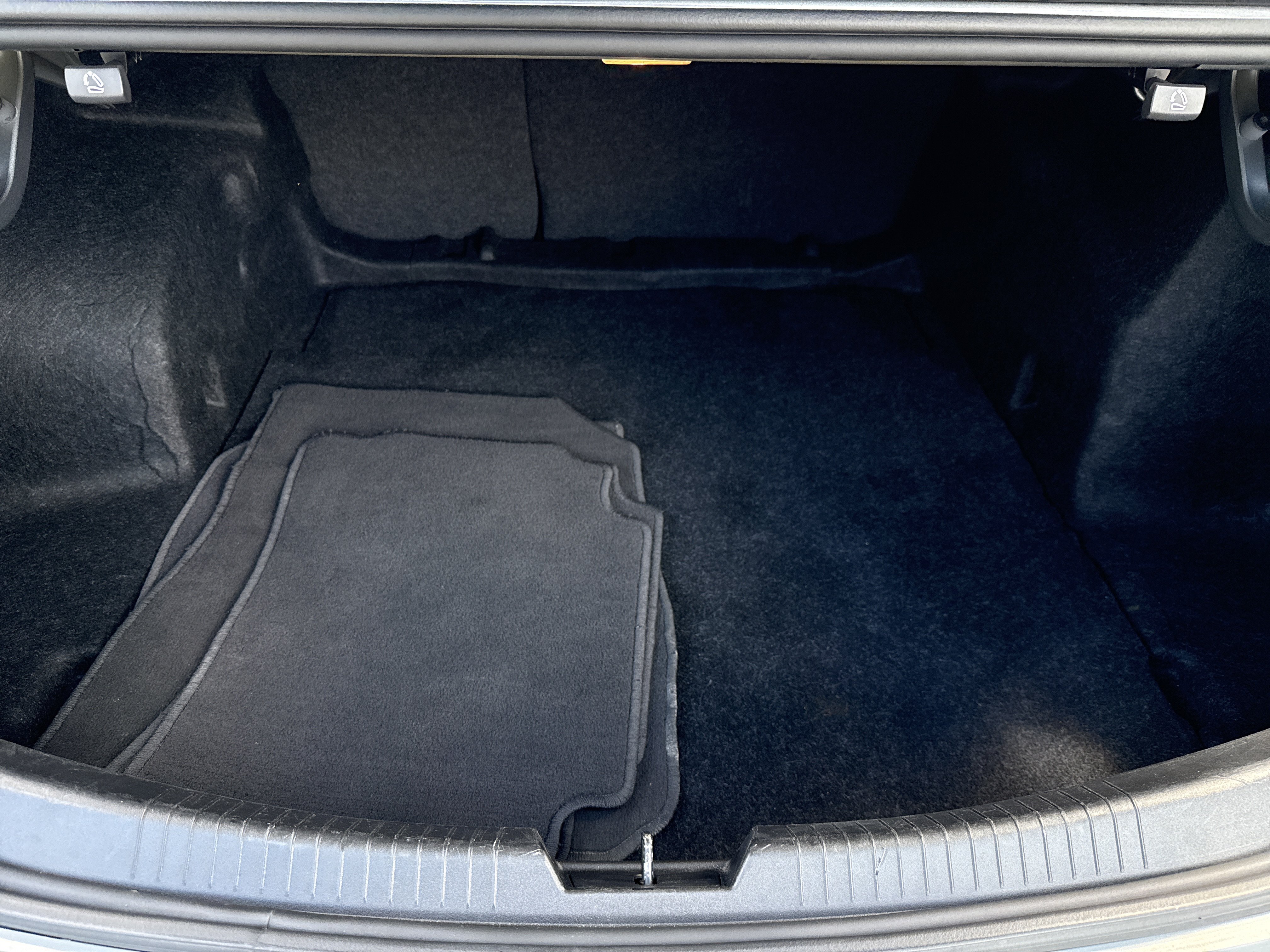Used 2024 Chevrolet Malibu LT FWD image 5