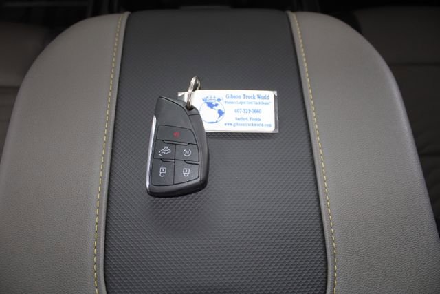 Used 2024 Chevrolet Silverado 2500 ZR2 w/ Technology Package image 28