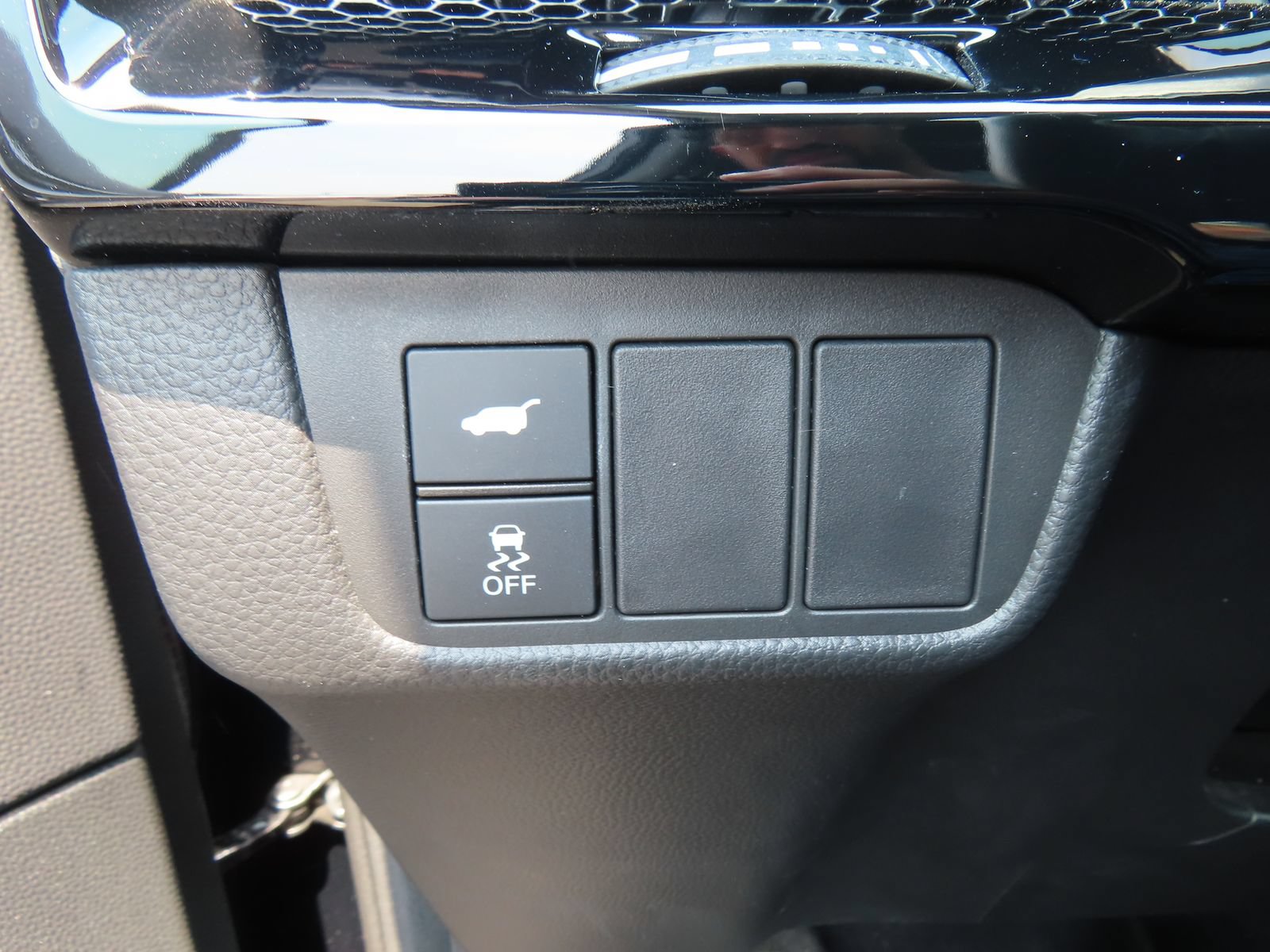 Used 2025 Honda CR-V EX-L image 14