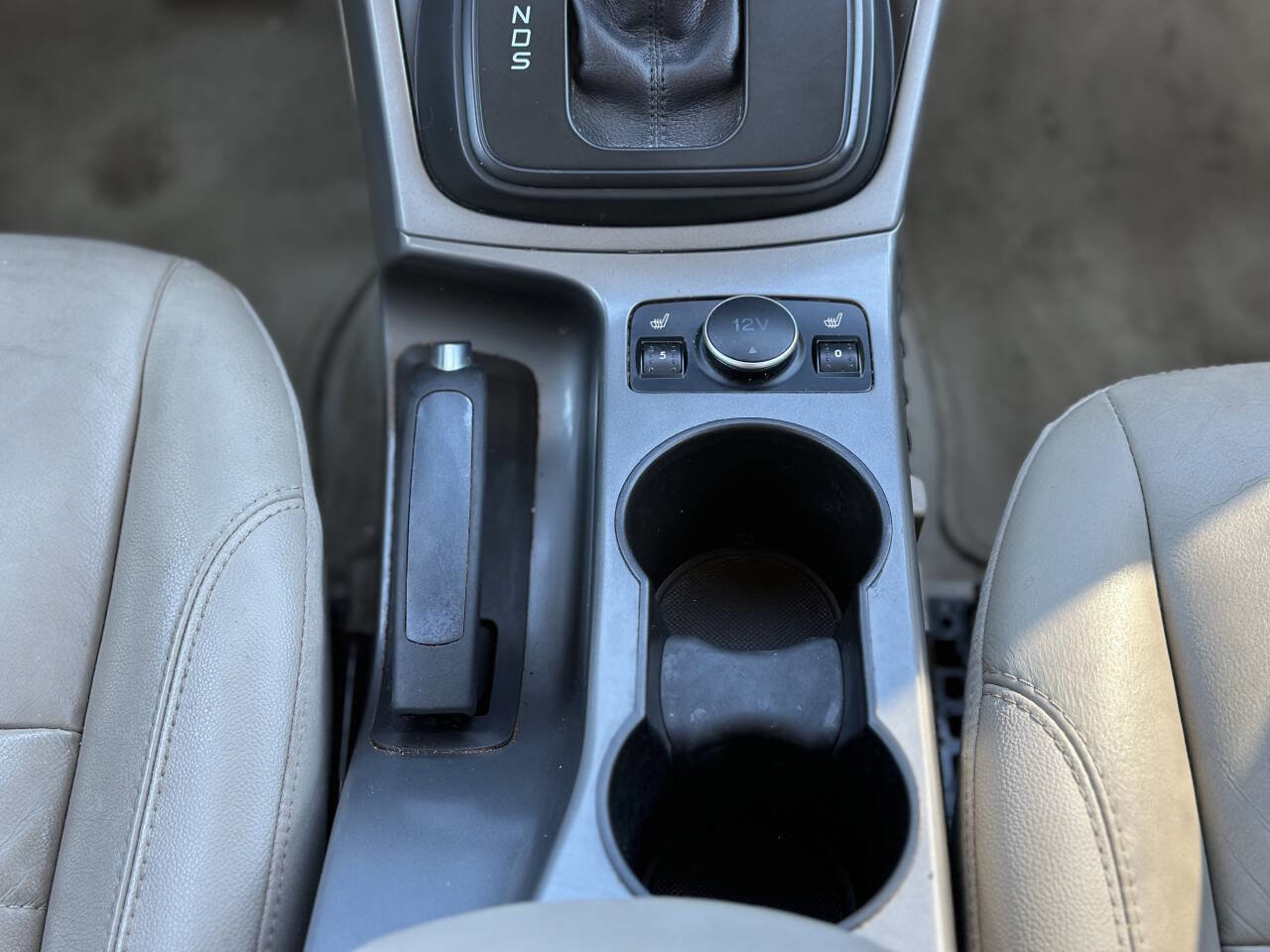 Used 2015 Ford Escape SE w/ Equipment Group 201A image 18