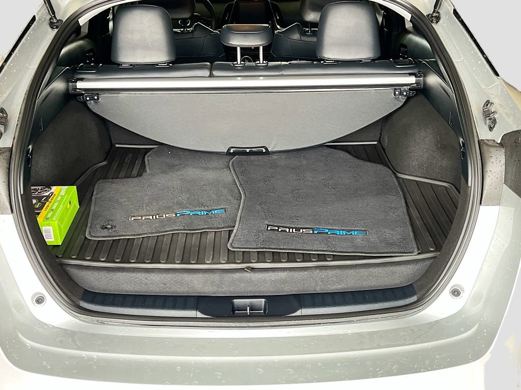 Used 2021 Toyota Prius Prime Limited w/ Carpet Mat Package (TMS) image 25