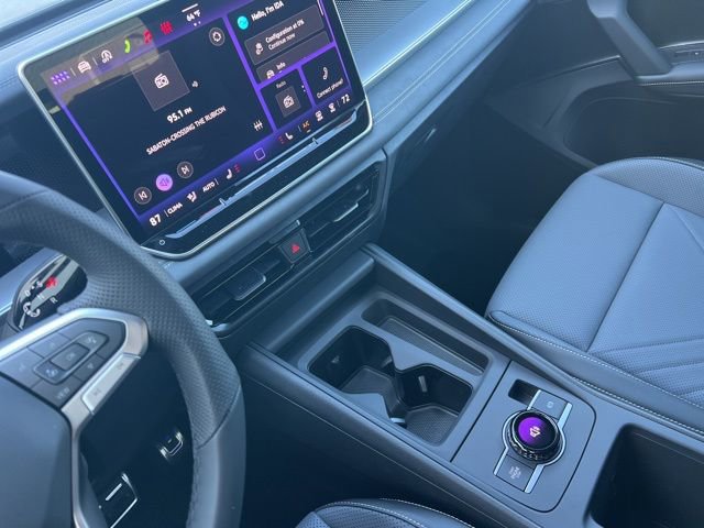 New 2026 Volkswagen Tiguan SE R-Line FWD image 14