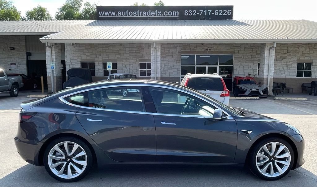 Used 2018 Tesla Model 3 Long Range RWD image 6