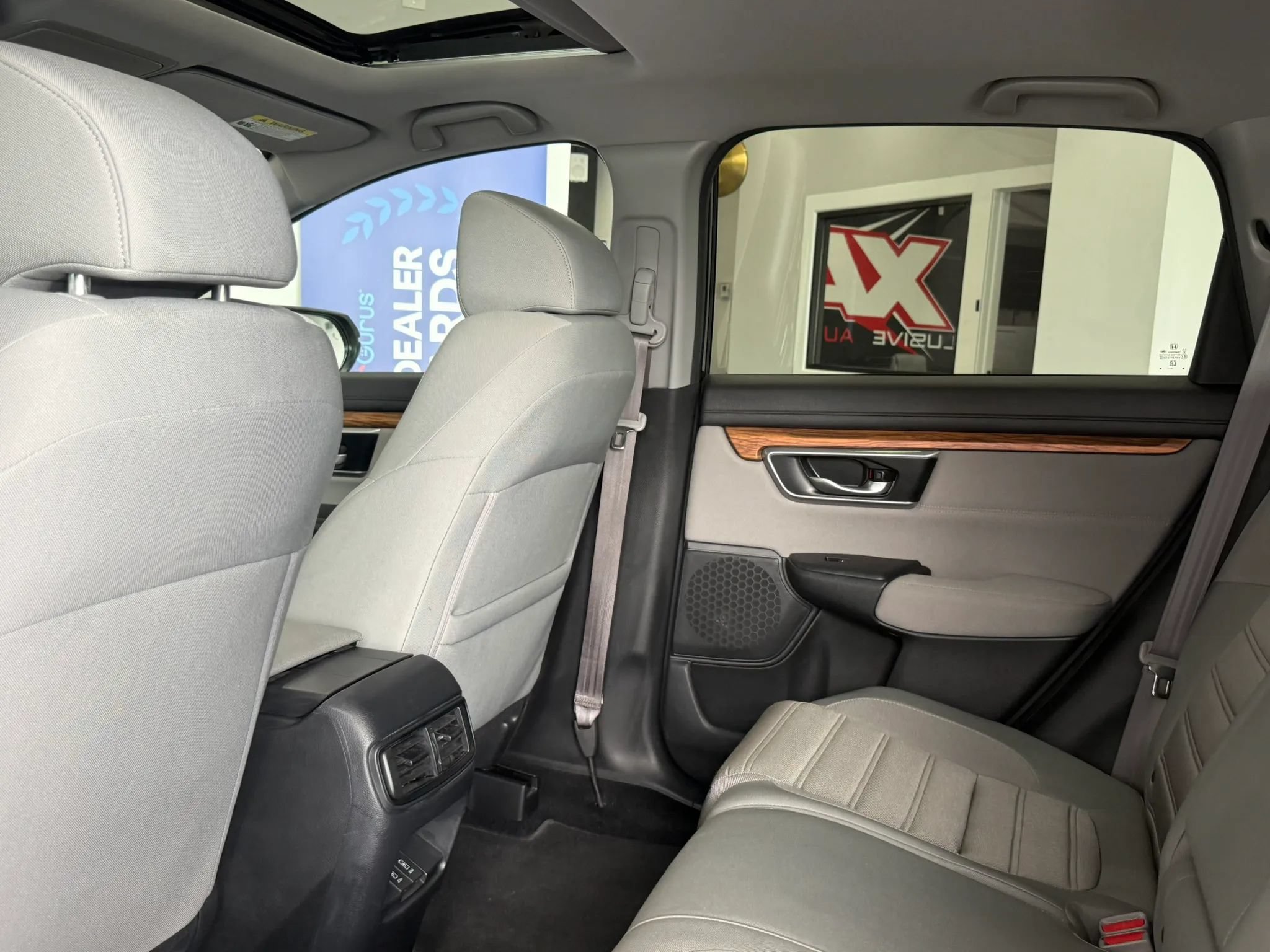 Used 2019 Honda CR-V EX image 27