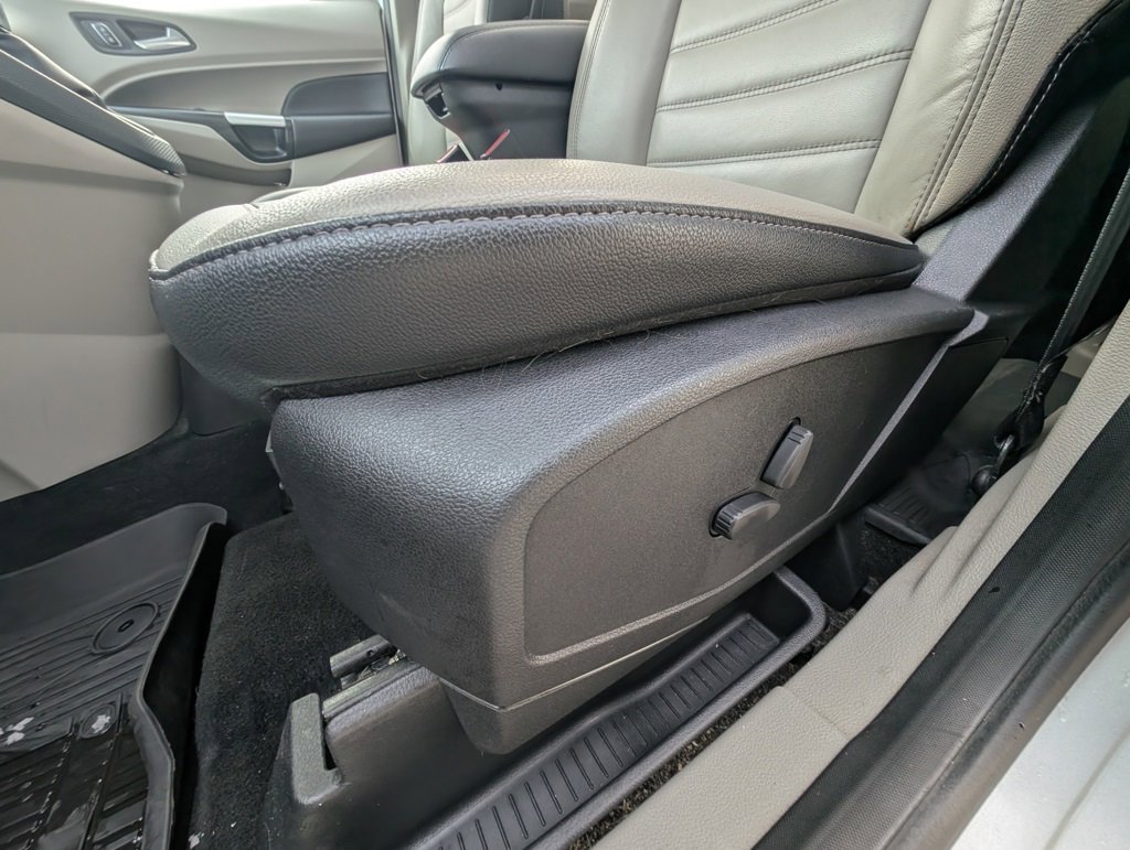 Used 2020 Ford Transit Connect Titanium w/ Trailer Tow Package image 14