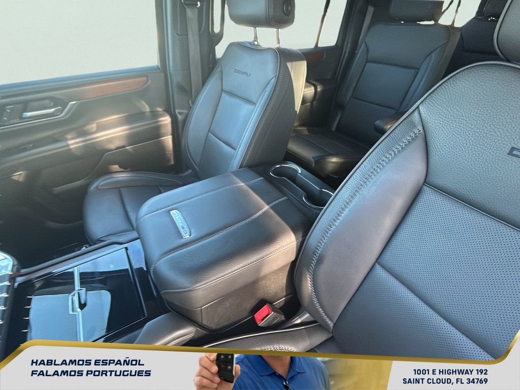 Used 2025 GMC Yukon XL Denali image 25