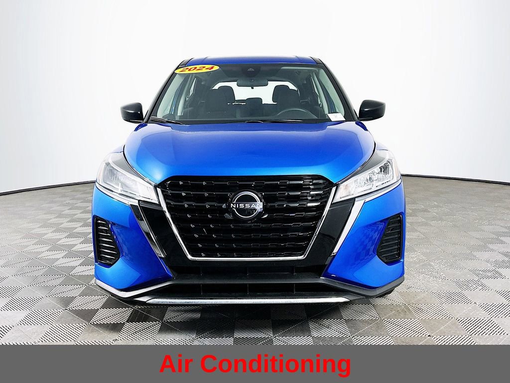 Certified 2024 Nissan Kicks S image 5