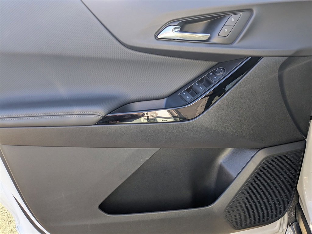 Used 2025 Chevrolet Equinox LT image 14