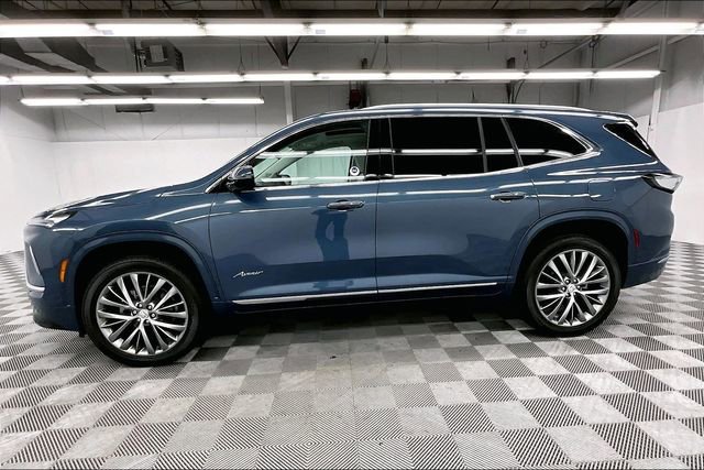 Used 2025 Buick Enclave Avenir w/ Super Cruise Package image 13