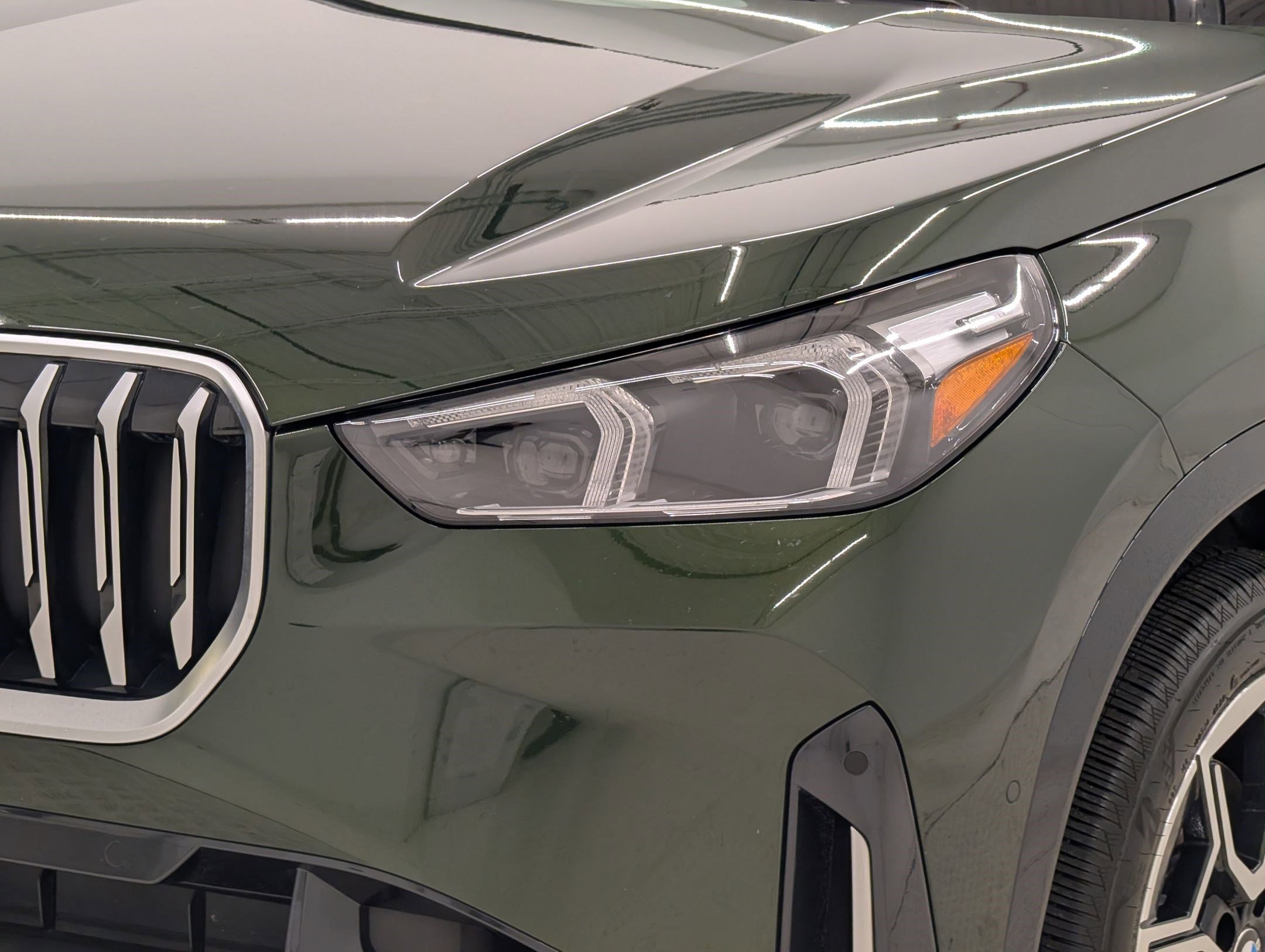 Used 2025 BMW X1 xDrive28i w/ Technology Package AWD/4WD image 11