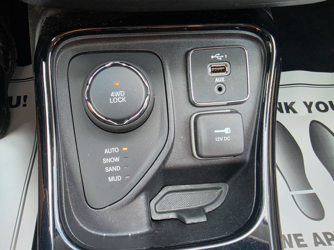 Used 2020 Jeep Compass Limited AWD/4WD image 26
