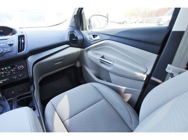 Used 2017 Ford Escape SE FWD image 9