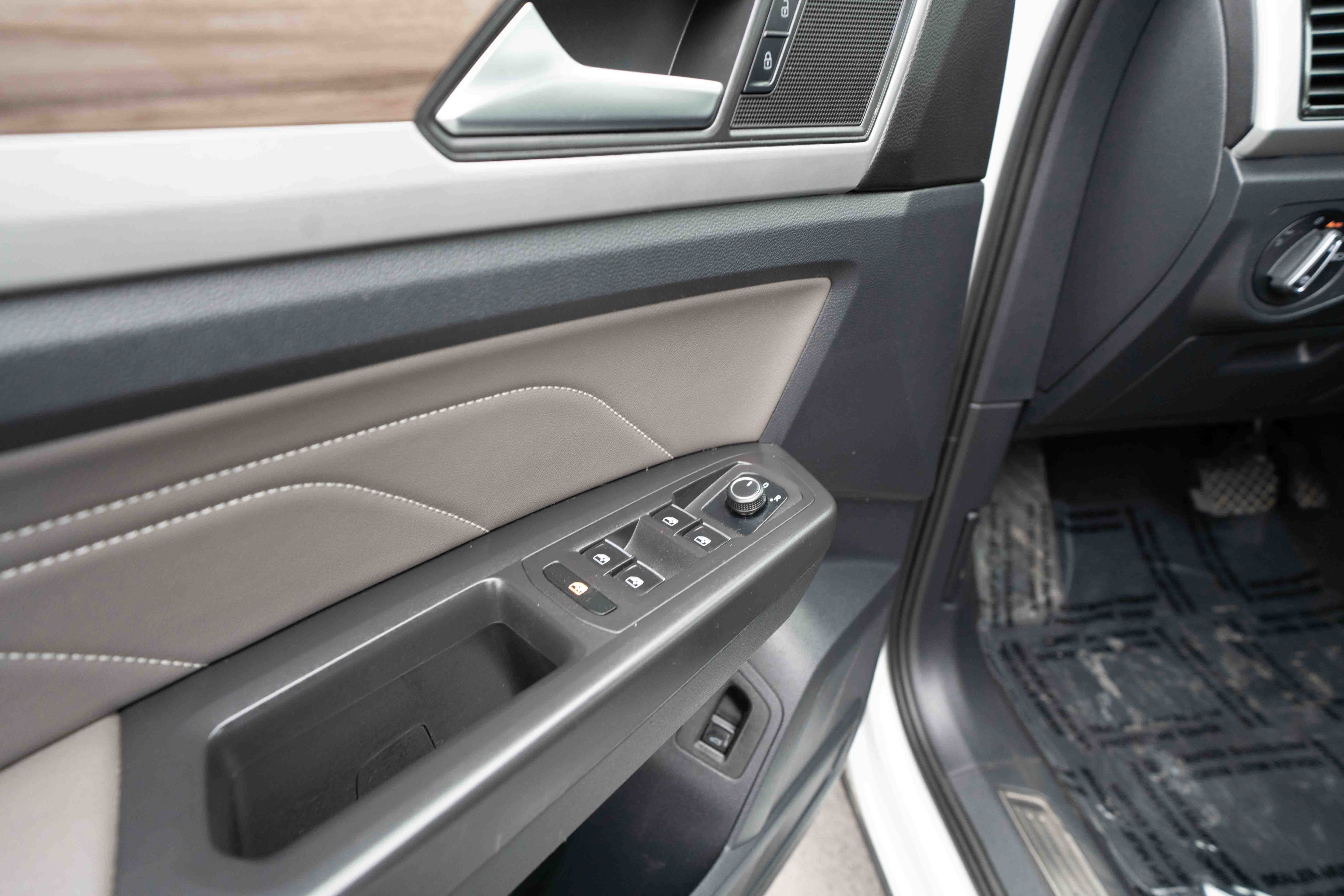 Used 2022 Volkswagen Atlas SEL image 7