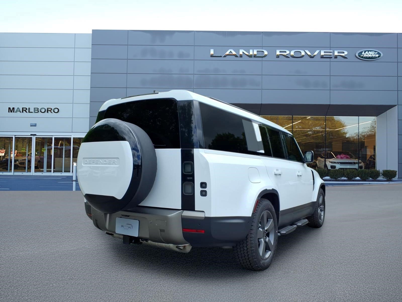 New 2026 Land Rover Defender 110 X-Dynamic SE AWD/4WD image 2