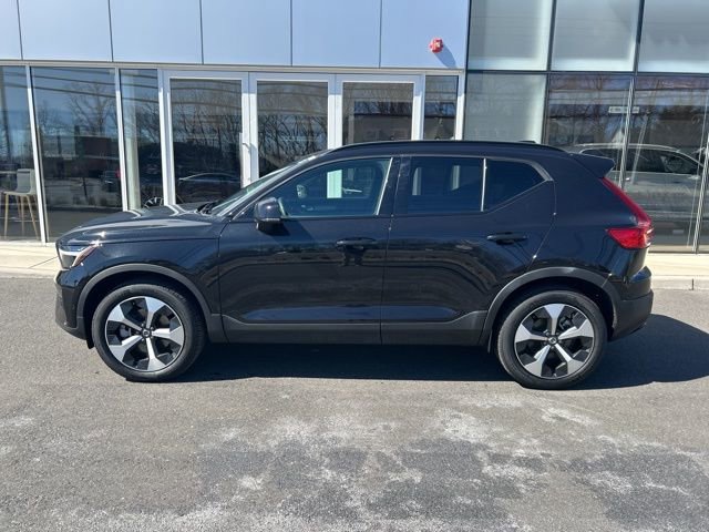 Certified 2025 Volvo XC40 B5 Plus video 2