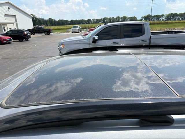 Used 2023 Chevrolet Equinox RS w/ RS Leather Package AWD/4WD image 7