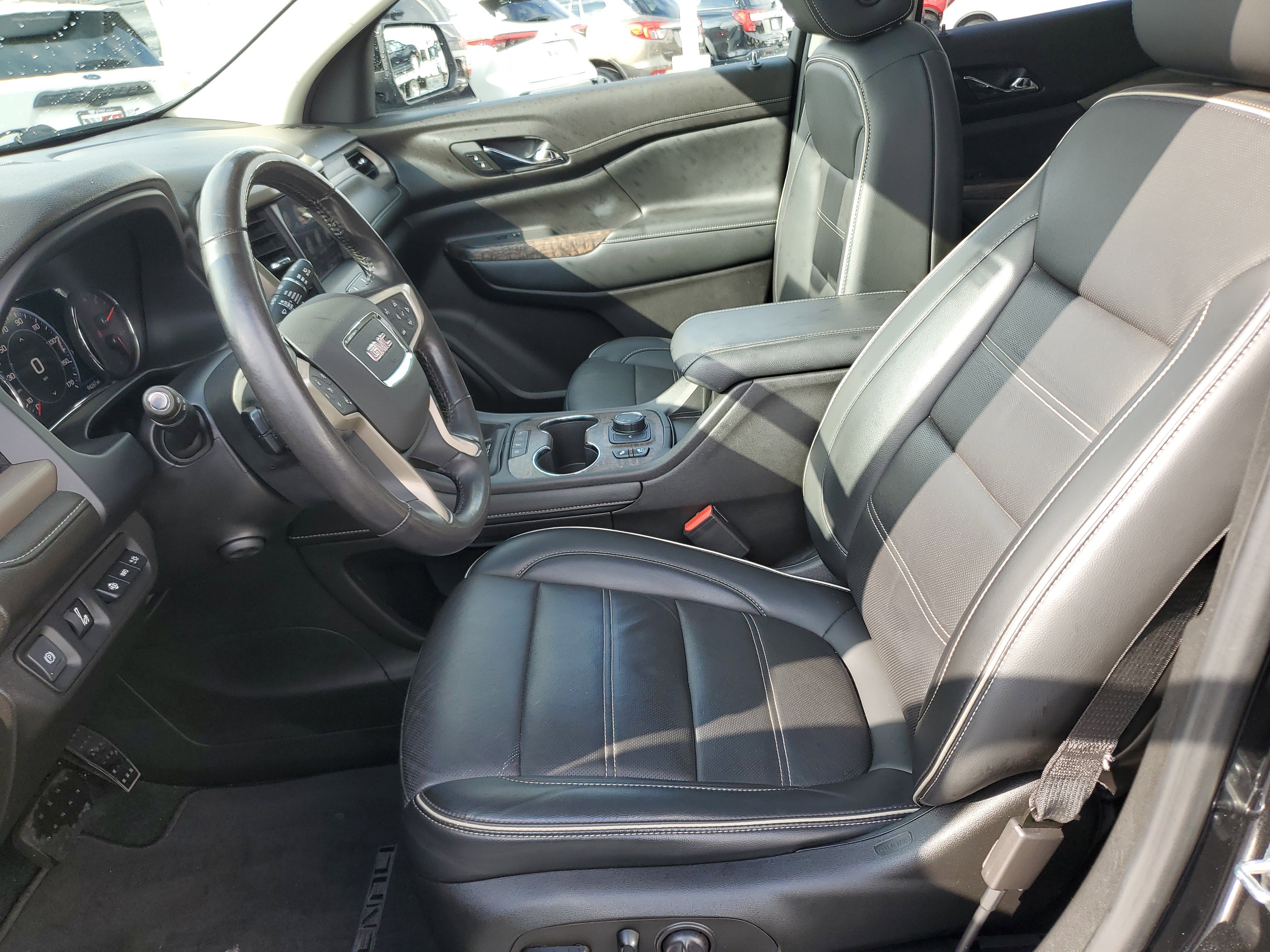 Used 2021 GMC Acadia Denali w/ Denali Ultimate Package image 31