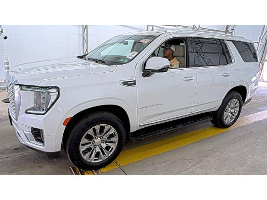 Used 2022 GMC Yukon Denali AWD/4WD image 3