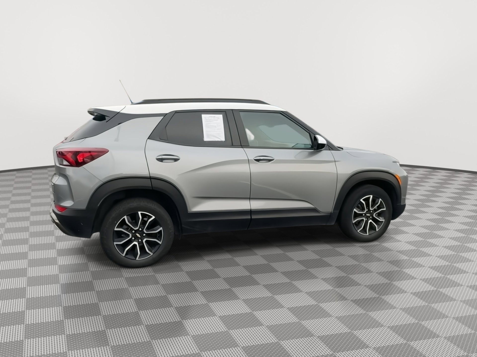 Certified 2023 Chevrolet TrailBlazer ACTIV w/ Convenience Package image 9