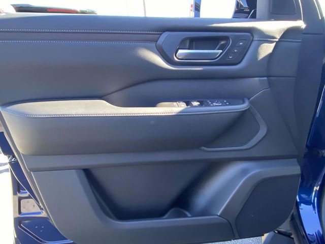 New 2026 Nissan Armada SL w/ Captain's Chari Seat Package RWD image 13