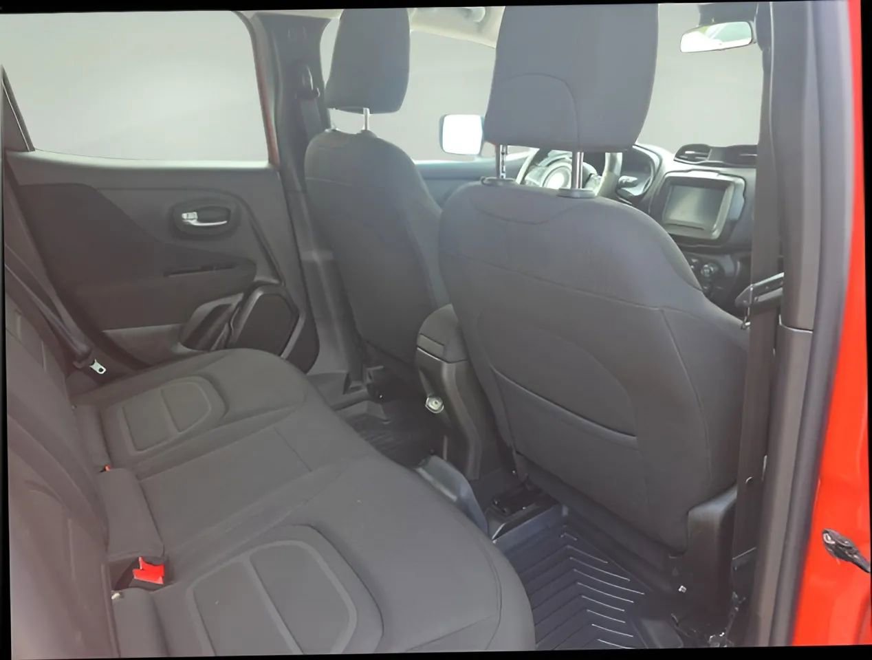 Used 2021 Jeep Renegade Latitude FWD image 20