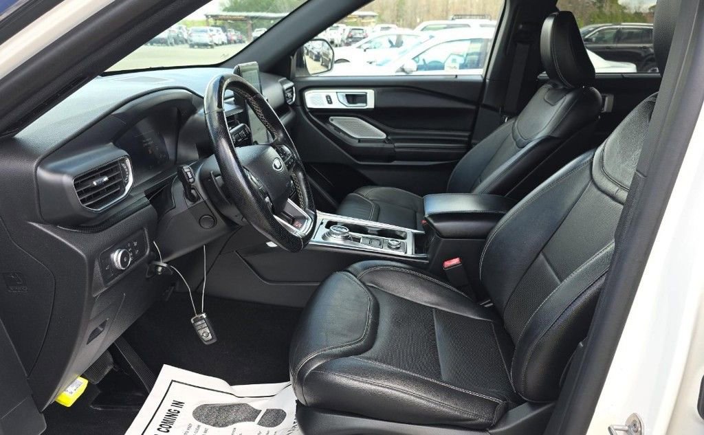 Used 2020 Ford Explorer ST w/ Premium Technology Package image 7
