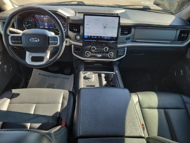 Used 2024 Ford Expedition XLT RWD image 16