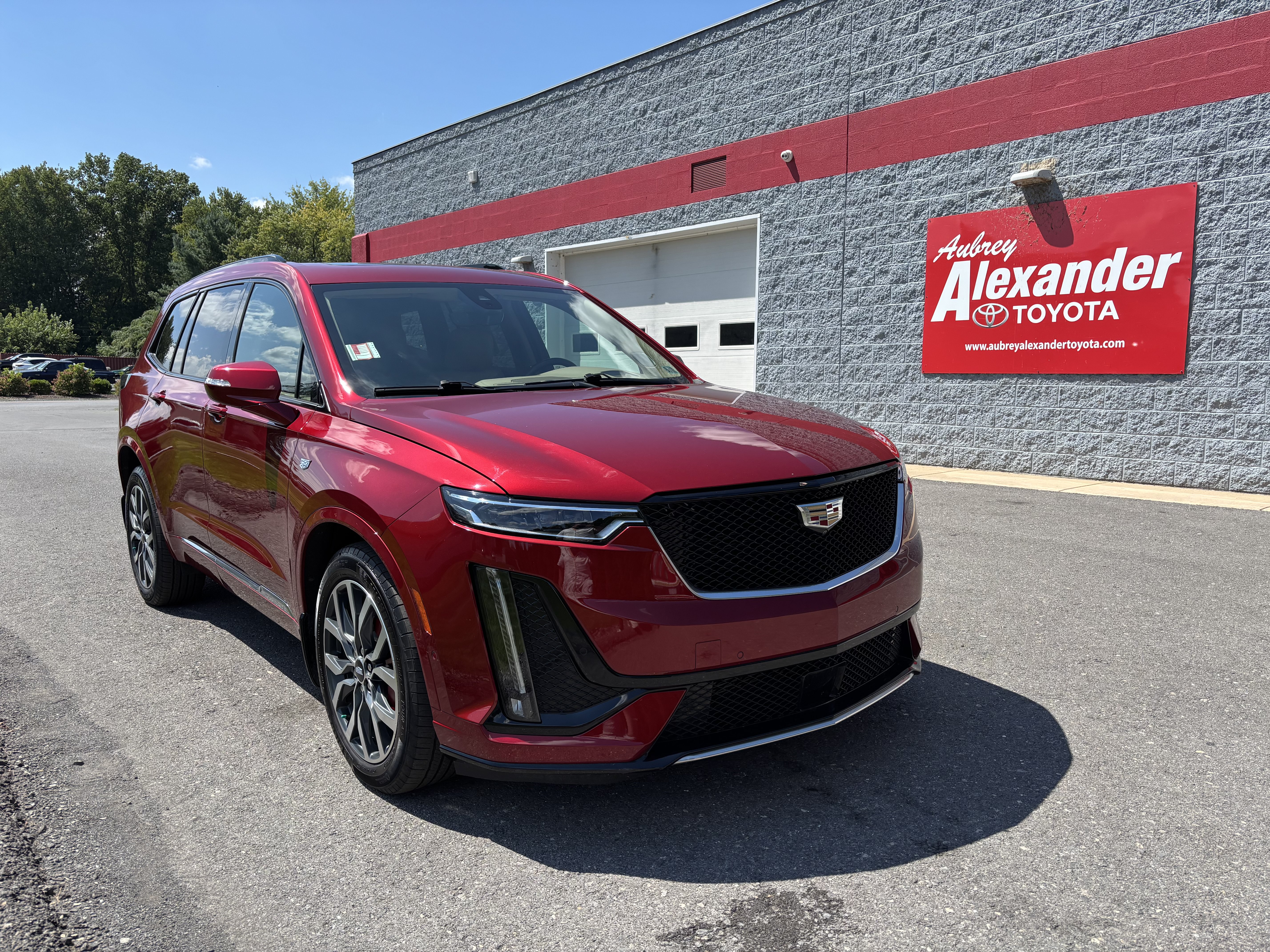 Used 2023 Cadillac XT6 Sport w/ Platinum Package