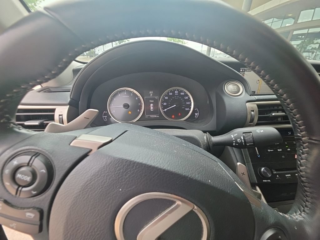 Used 2014 Lexus IS 350 w/ Navigation Package RWD image 10