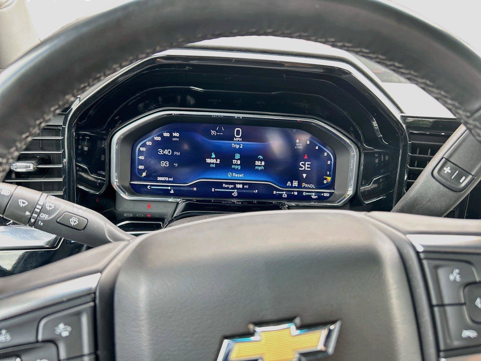 Used 2025 Chevrolet Silverado 1500 LT AWD/4WD image 38