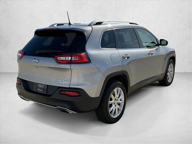 Used 2016 Jeep Cherokee Limited AWD/4WD image 5