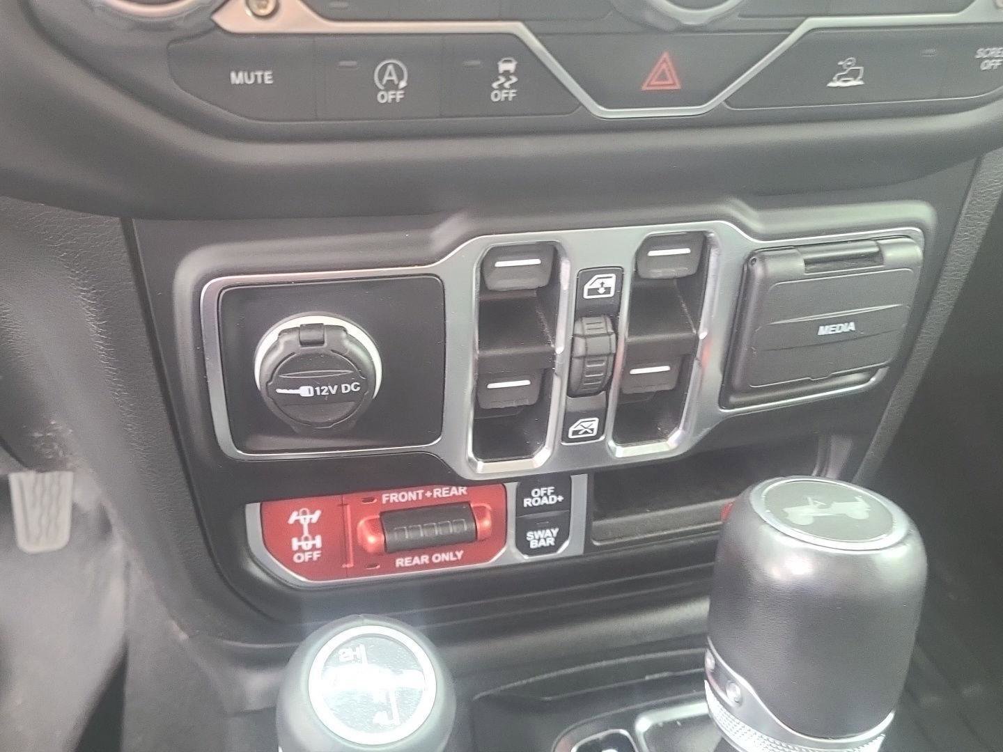 Used 2021 Jeep Wrangler Unlimited Rubicon AWD/4WD image 15