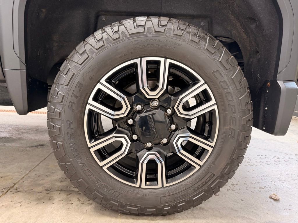 Used 2021 GMC Sierra 3500 Denali w/ Denali Ultimate Package AWD/4WD image 16