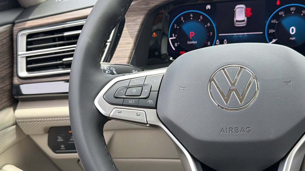New 2026 Volkswagen Atlas SEL Premium R-Line AWD/4WD image 15