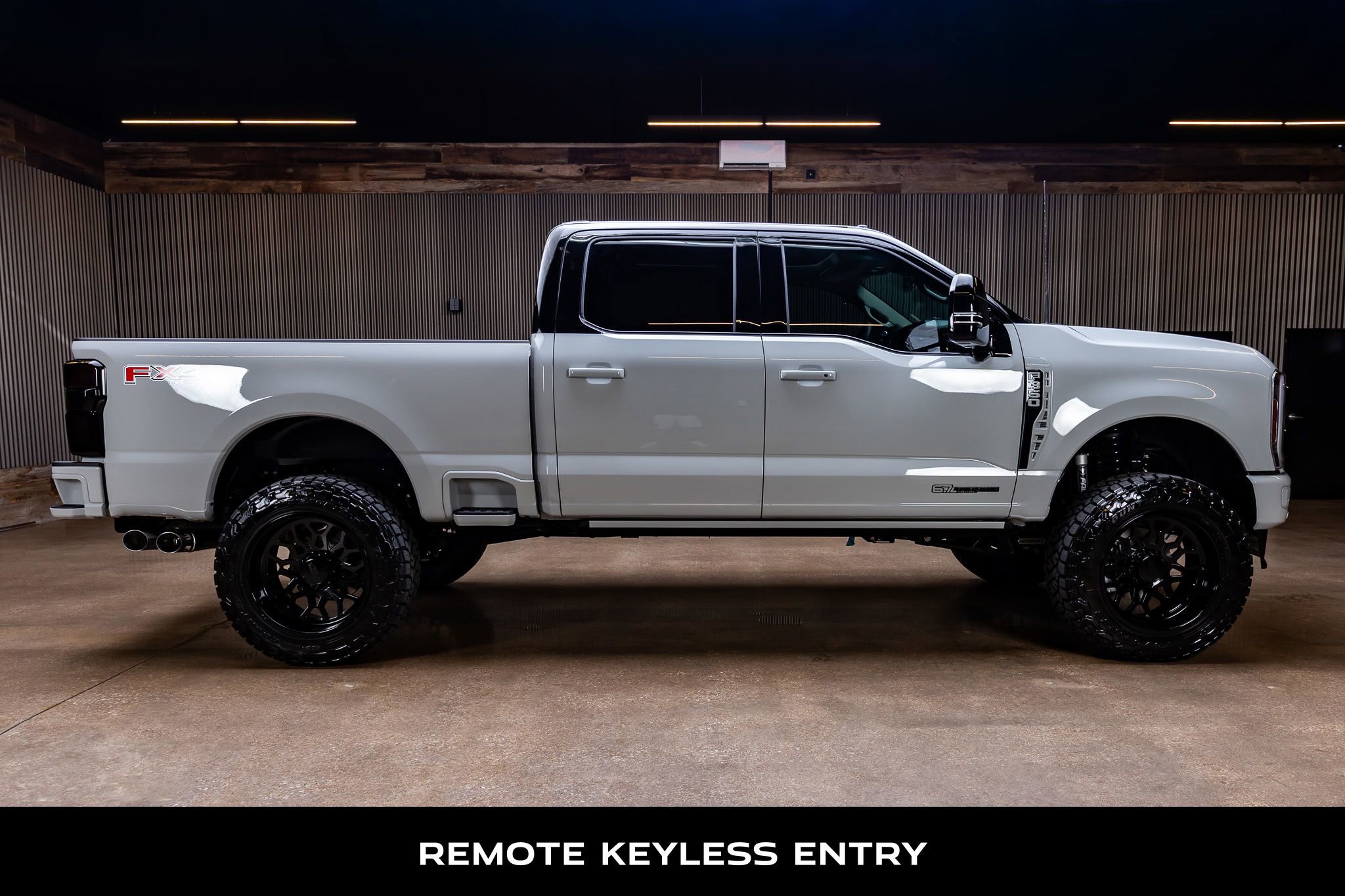Used 2026 Ford F350 Platinum w/ Platinum Plus Package AWD/4WD image 11