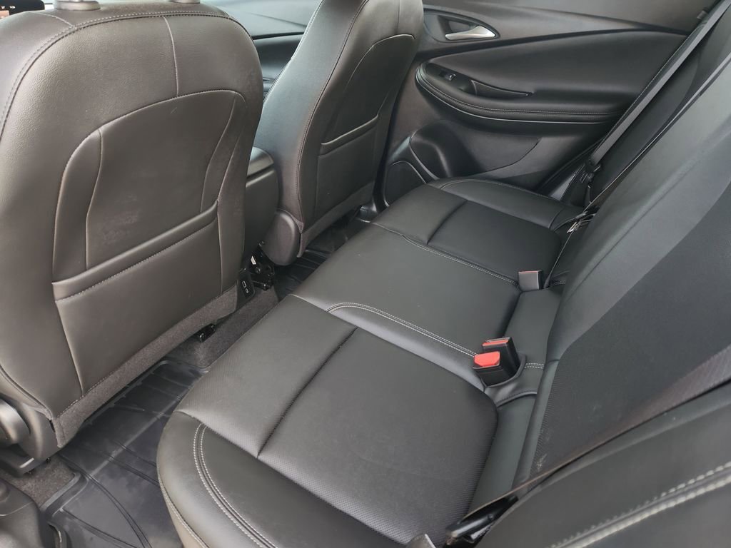 Used 2024 Buick Encore GX Sport Touring image 30