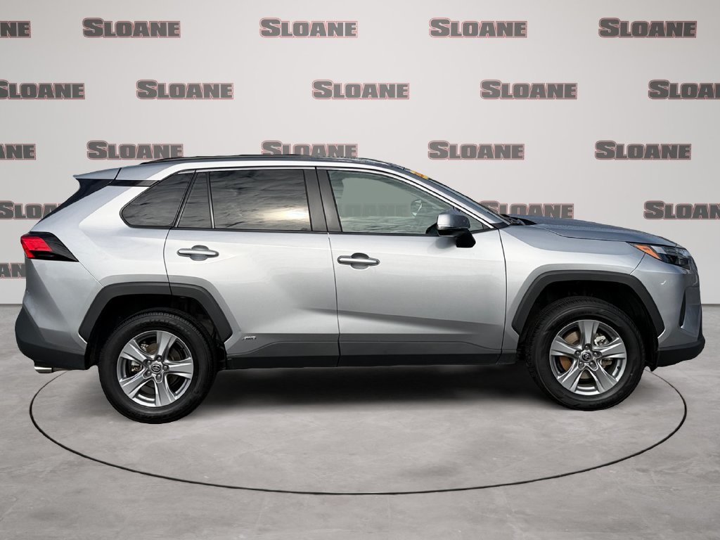 Used 2025 Toyota RAV4 XLE AWD/4WD image 6