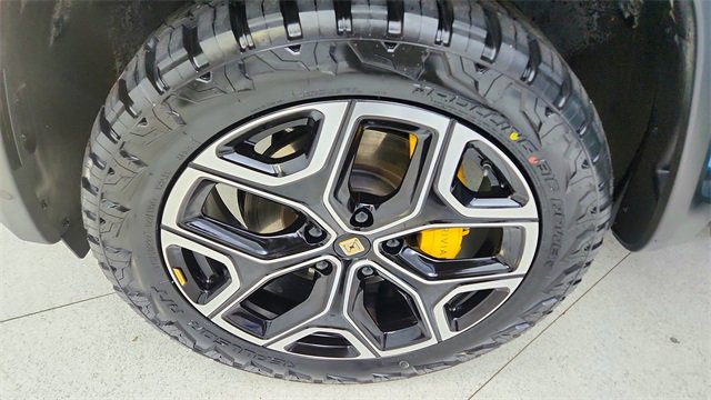 Used 2024 Rivian R1S Launch Edition image 61