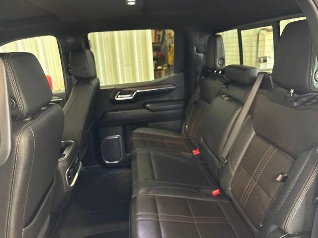Used 2023 Chevrolet Silverado 1500 High Country w/ LPO, Dark Essentials Package AWD/4WD image 30