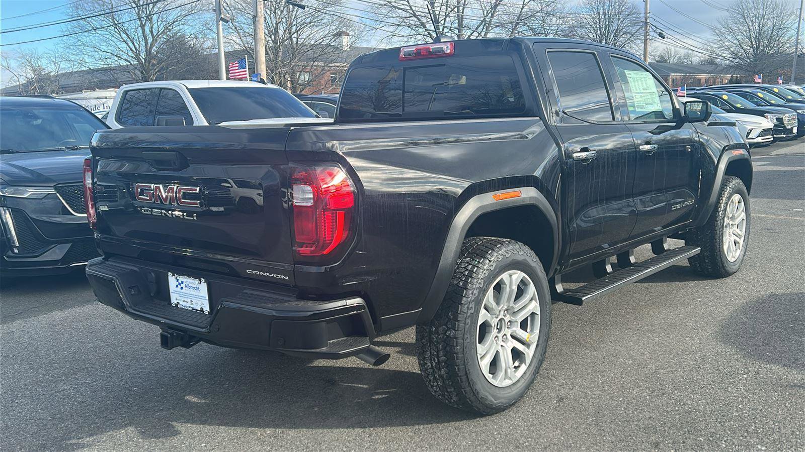 New 2026 GMC Canyon Denali image 8