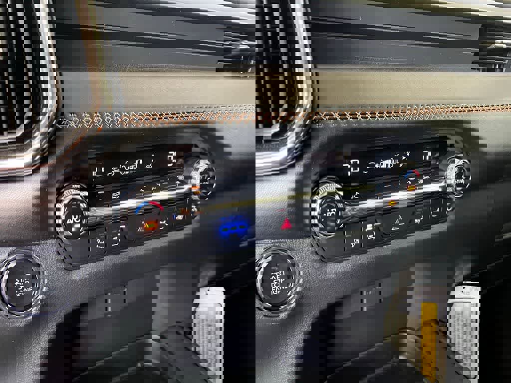 Used 2025 MAZDA CX-50 AWD 2.5 S w/ Weather Package image 28