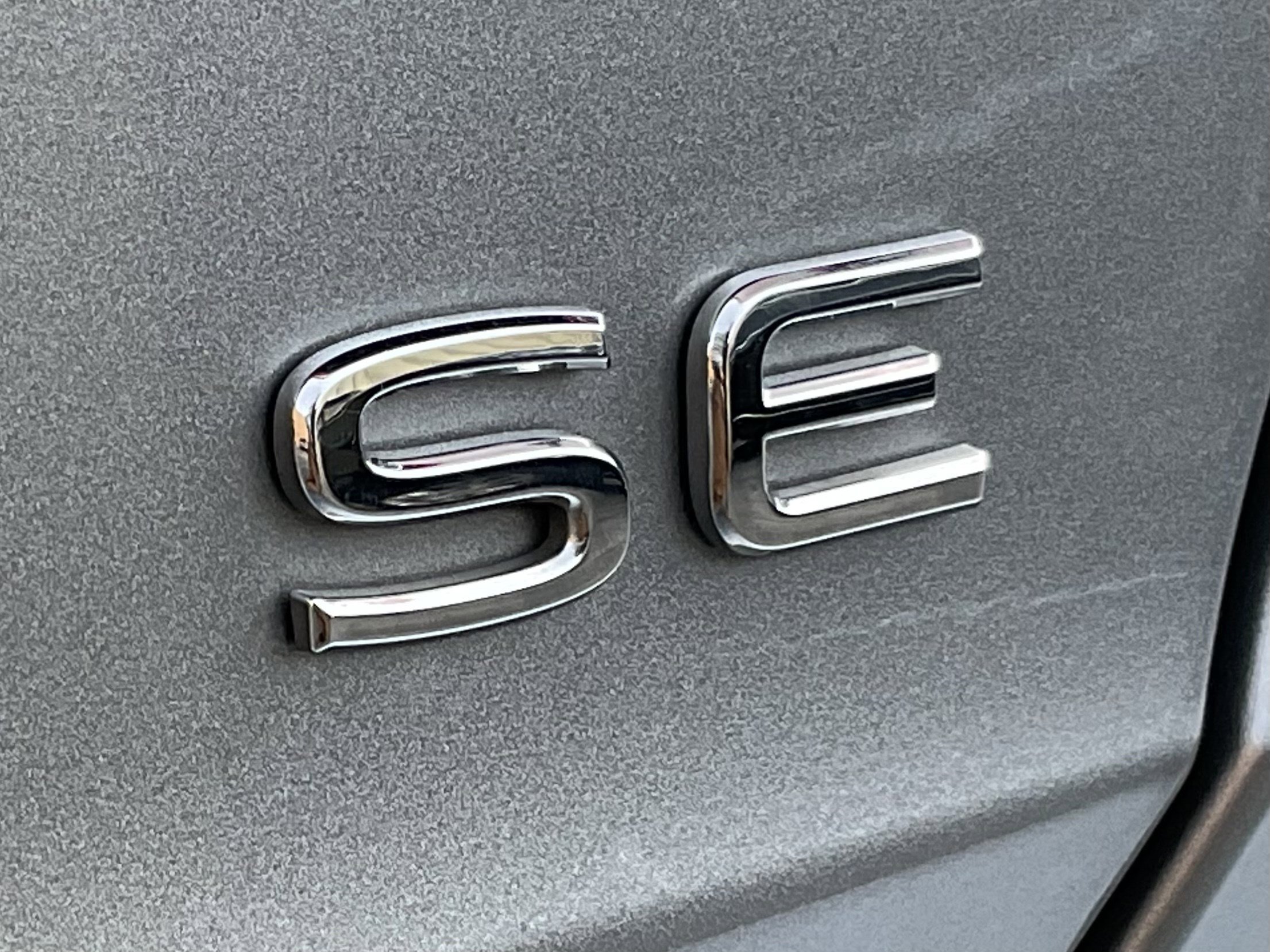 Used 2024 Volkswagen Jetta SE image 8